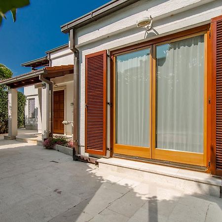 Apartmani Alice Njivice Exteriör bild